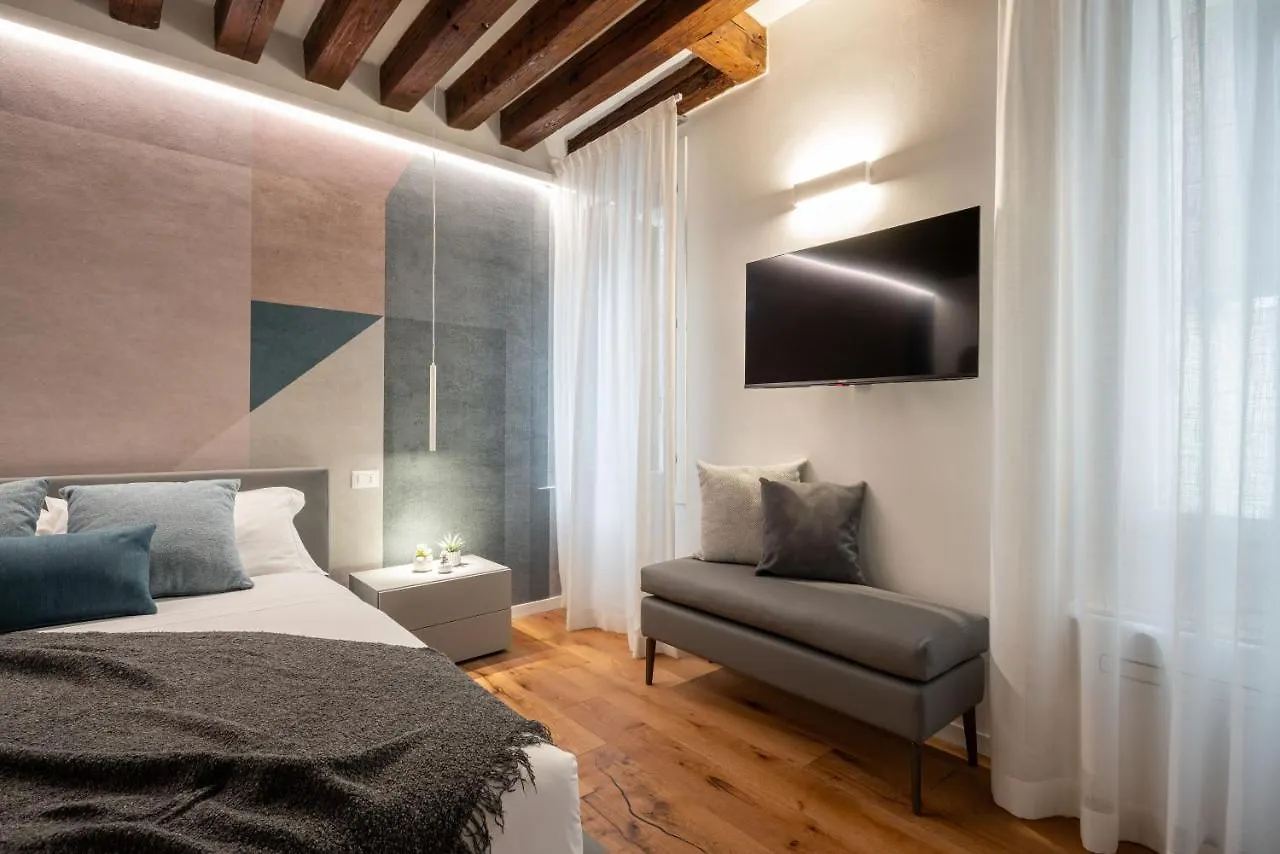 Sant'Angelo Apartment By Wonderful Italy Венеция